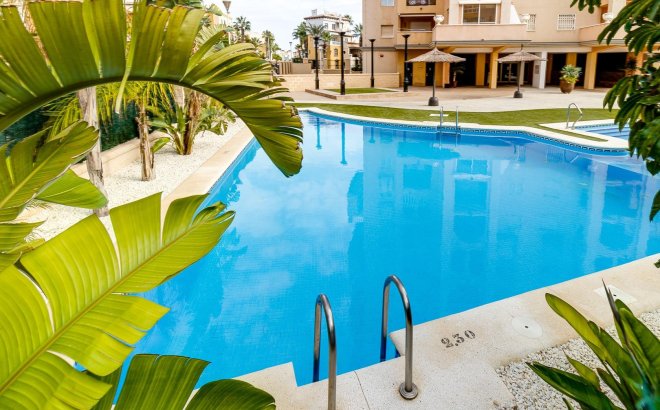 Resale - Apartment -
Torrevieja - Playa de los Locos