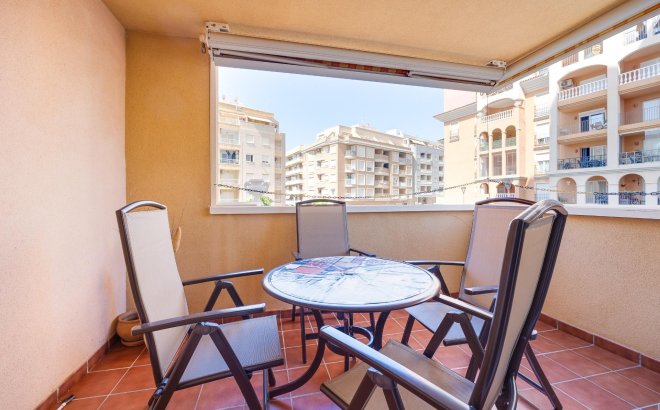 Resale - Apartment -
Torrevieja - Playa de los Locos