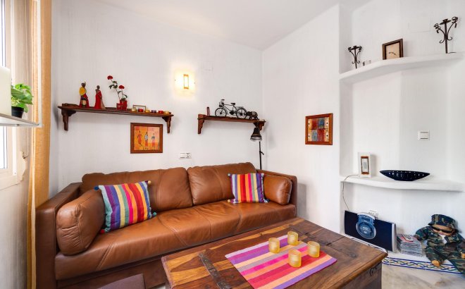 Resale - Apartment -
Torrevieja - Playa de los Locos