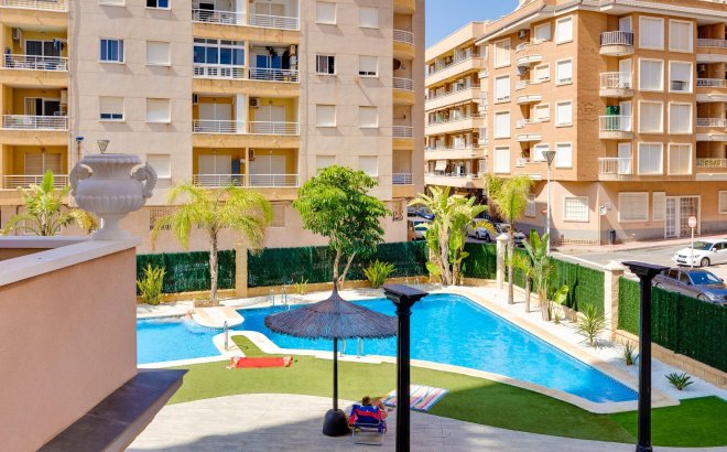 Resale - Apartment -
Torrevieja - Playa de los Locos