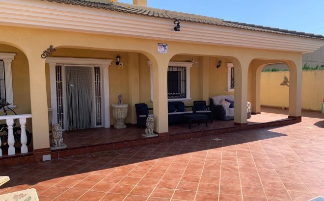 Revente - Villa -
Torrevieja - Los Balcones - Los Altos del Edén