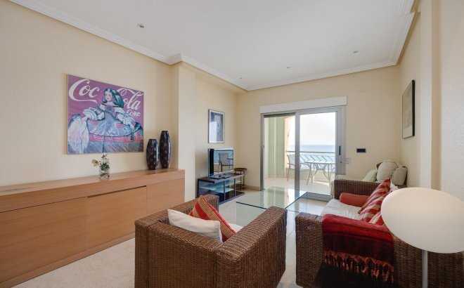 Resale - Apartment -
Torrevieja - Paseo Maritimo