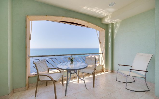 Resale - Apartment -
Torrevieja - Paseo Maritimo