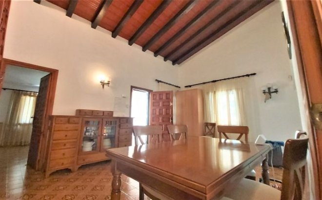 Resale - Villa -
Torrevieja - Costa Blanca