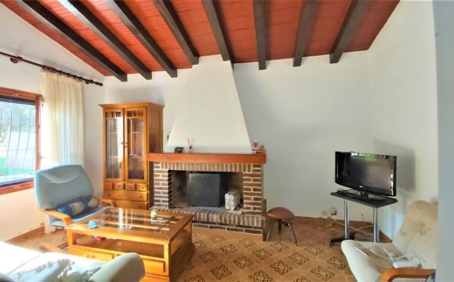 Resale - Villa -
Torrevieja - Costa Blanca