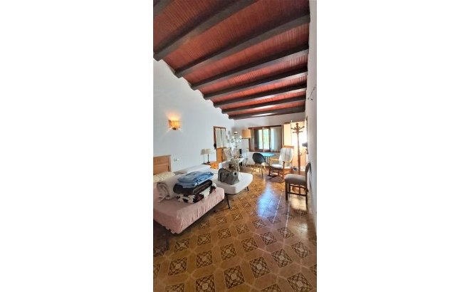 Resale - Villa -
Torrevieja - Costa Blanca