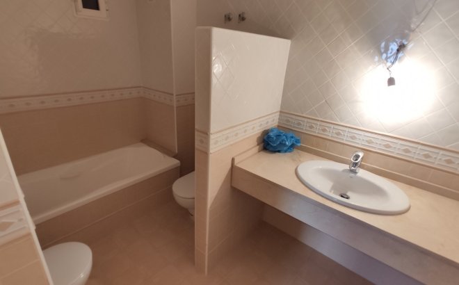 Revente - Appartement -
Torrevieja - Puerto