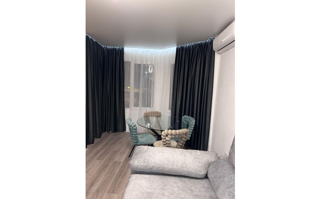 Resale - Apartment -
Torrevieja - Estacion De Autobuses