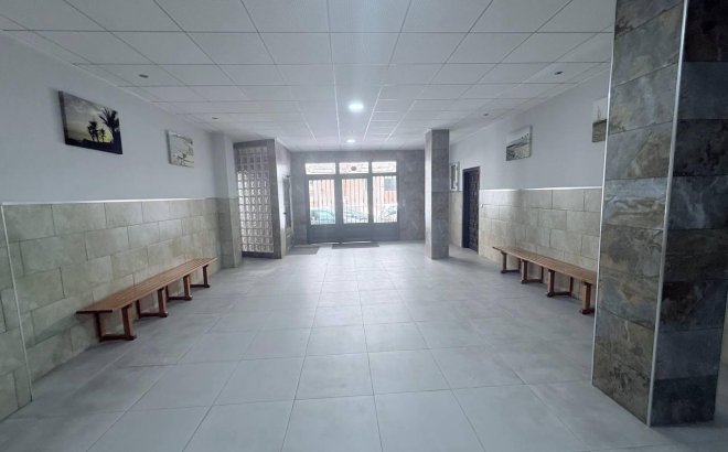 Herverkoop - Appartement -
Torrevieja - La Mata