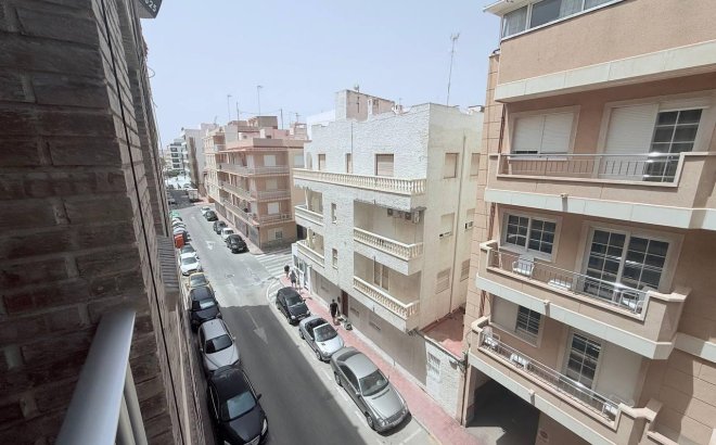 Herverkoop - Appartement -
Torrevieja - La Mata