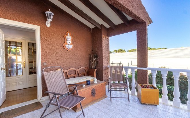 Resale - Villa -
Torrevieja - Los Balcones