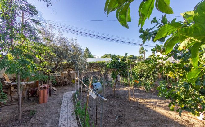 Resale - Villa -
Torrevieja - Los Balcones