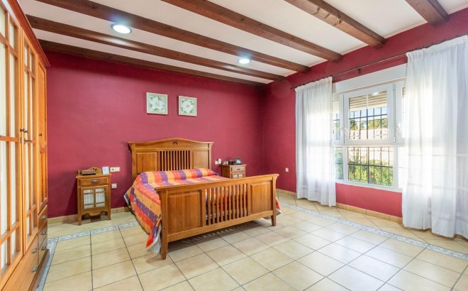 Resale - Villa -
Torrevieja - Los Balcones