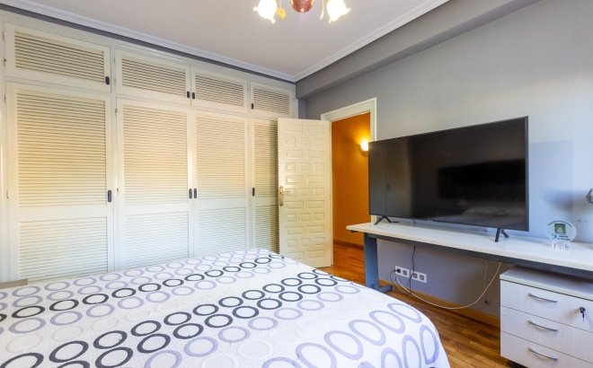 Resale - Villa -
Torrevieja - Los Balcones