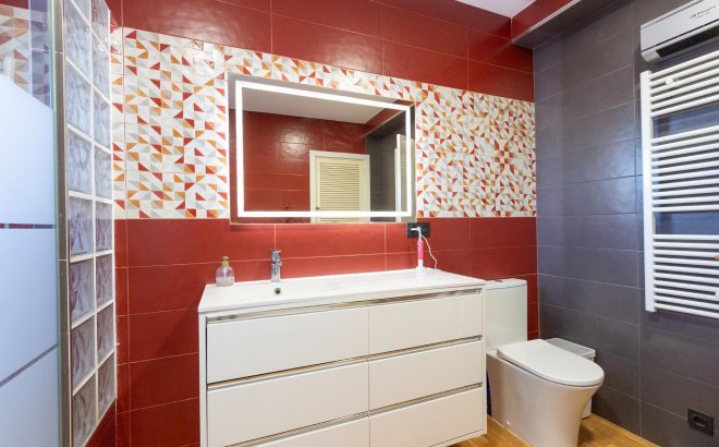 Resale - Villa -
Torrevieja - Los Balcones