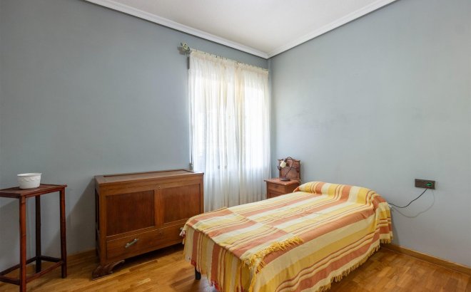 Resale - Villa -
Torrevieja - Los Balcones