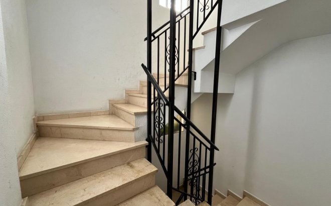 Resale - Apartment -
Torrevieja - Costa Blanca