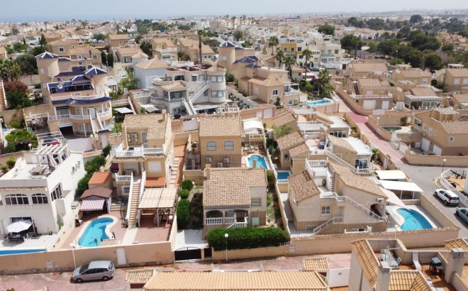 Revente - Town House Penthouse -
Torrevieja - La Florida