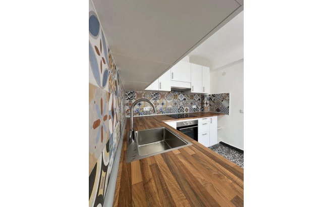 Resale - Town House -
Torrevieja - Centro