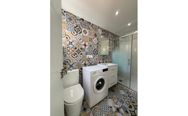 Resale - Town House -
Torrevieja - Centro