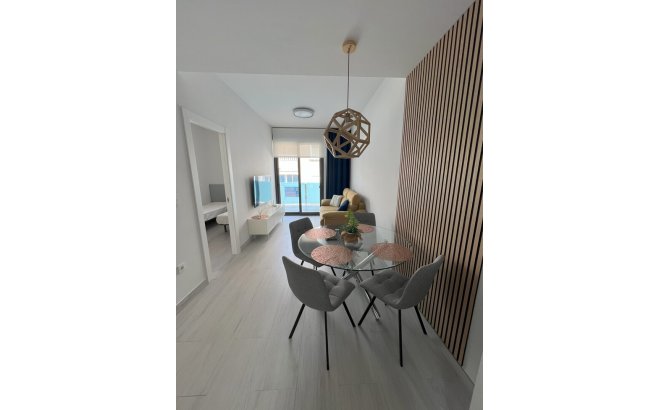 Resale - Apartment -
Torrevieja - Playa del Cura