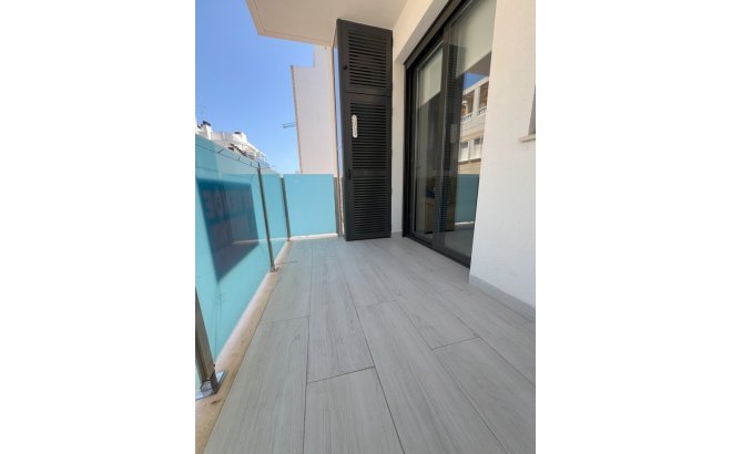 Resale - Apartment -
Torrevieja - Playa del Cura