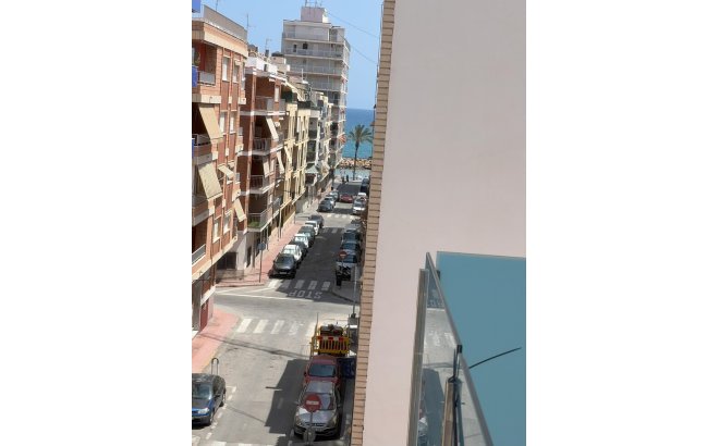 Resale - Apartment -
Torrevieja - Playa del Cura