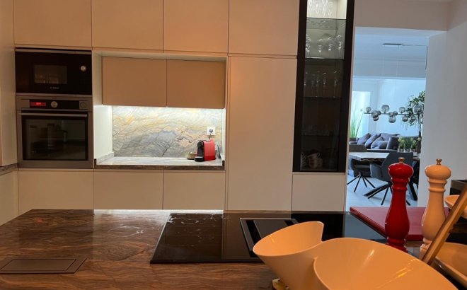 Herverkoop - Appartement -
Torrevieja - Costa Blanca