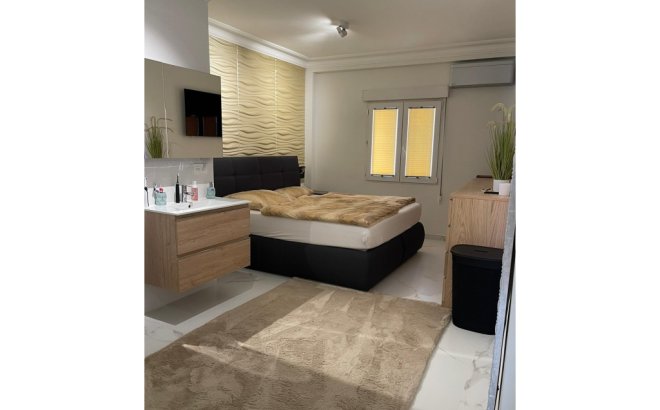 Herverkoop - Appartement -
Torrevieja - Costa Blanca