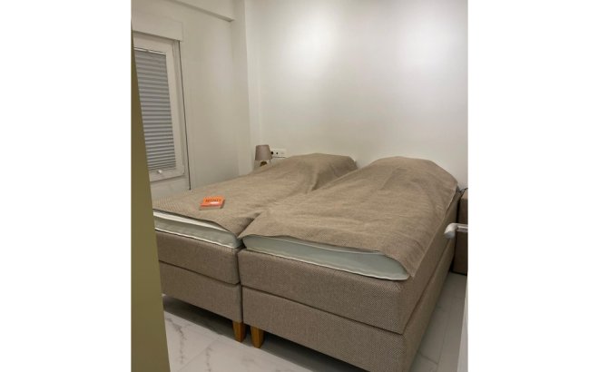 Herverkoop - Appartement -
Torrevieja - Costa Blanca