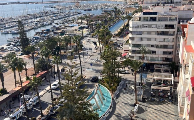 Herverkoop - Appartement -
Torrevieja - Costa Blanca