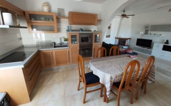 Resale - Villa -
Torrevieja - Costa Blanca