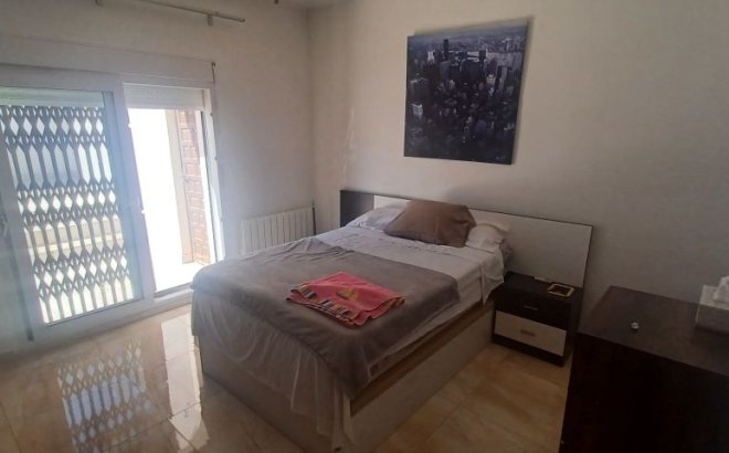 Resale - Villa -
Torrevieja - Costa Blanca