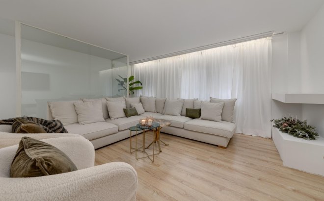 Resale - Apartment -
Torrevieja - Playa del Cura