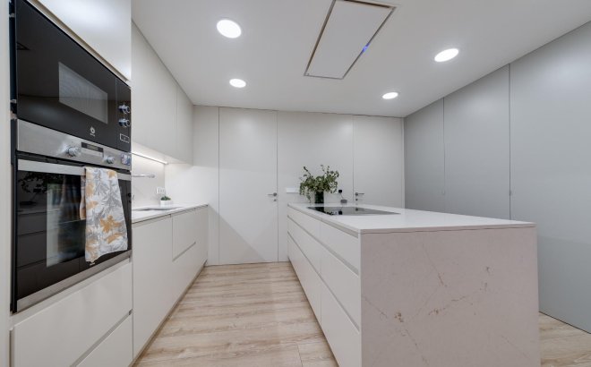 Resale - Apartment -
Torrevieja - Playa del Cura