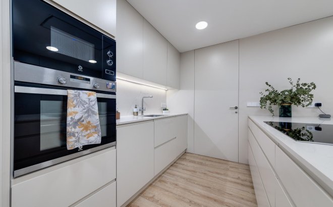 Resale - Apartment -
Torrevieja - Playa del Cura