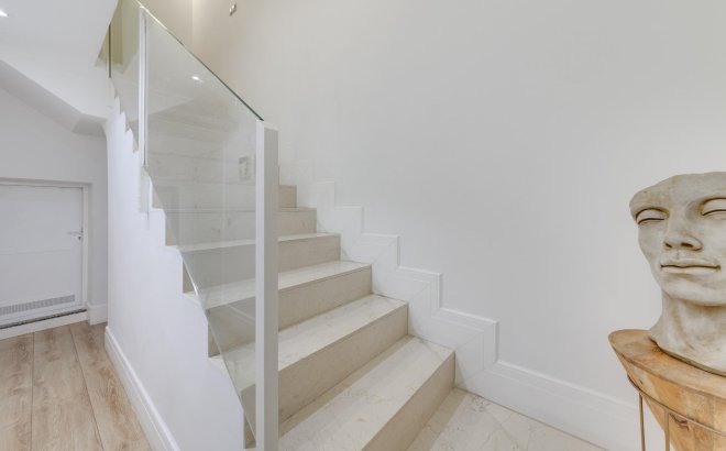 Resale - Apartment -
Torrevieja - Playa del Cura