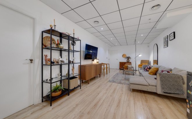 Resale - Apartment -
Torrevieja - Playa del Cura