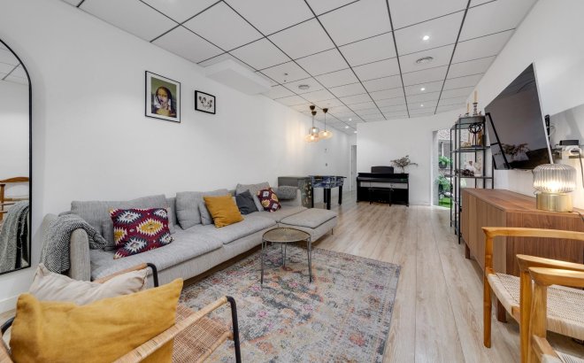 Resale - Apartment -
Torrevieja - Playa del Cura