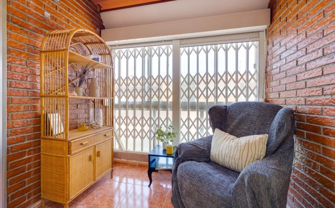 Resale - Apartment -
Torrevieja - Playa De Los Naufragos