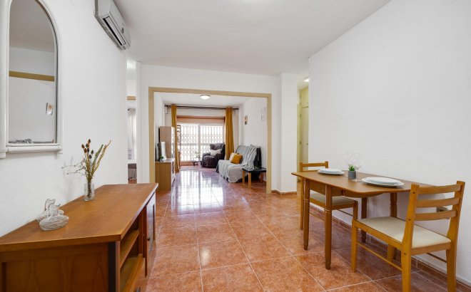 Resale - Apartment -
Torrevieja - Playa De Los Naufragos