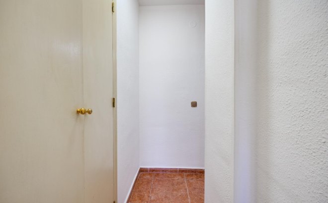 Resale - Apartment -
Torrevieja - Playa De Los Naufragos