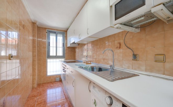 Resale - Apartment -
Torrevieja - Playa De Los Naufragos