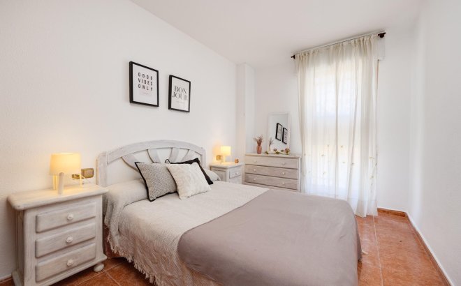 Resale - Apartment -
Torrevieja - Playa De Los Naufragos