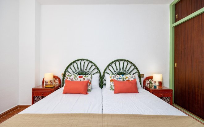 Resale - Apartment -
Torrevieja - Playa De Los Naufragos