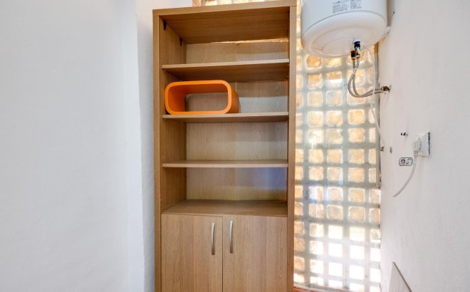 Resale - Apartment -
Torrevieja - Playa De Los Naufragos