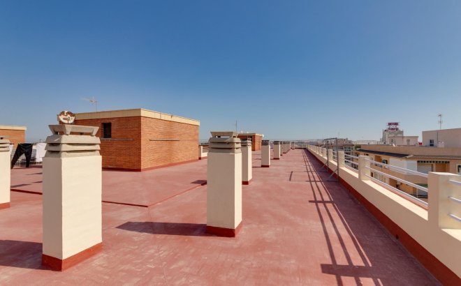 Resale - Apartment -
Torrevieja - Playa De Los Naufragos