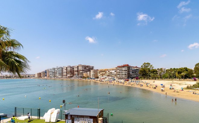 Resale - Apartment -
Torrevieja - Playa De Los Naufragos
