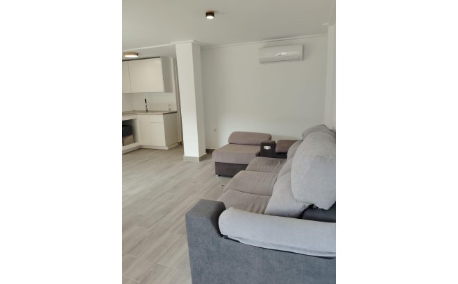 Herverkoop - Appartement -
Torrevieja - Centro