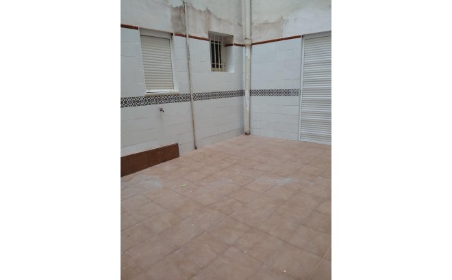 Herverkoop - Appartement -
Torrevieja - Centro